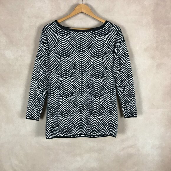 BCBGeneration Scalloped Pattern Boatneck Sweater XS - Picture 5 of 11